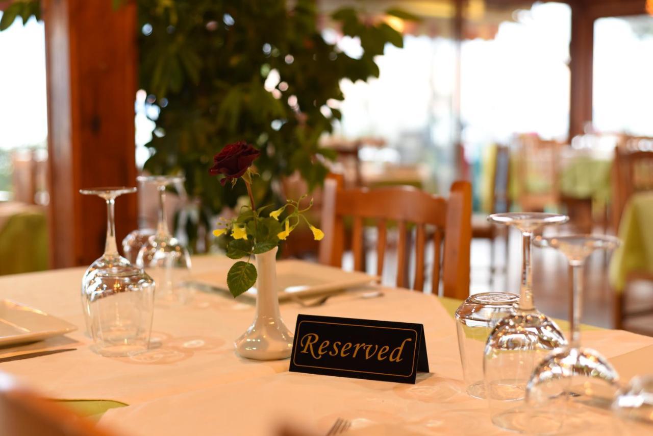 Hotel Ramosaco, Radhime, Vlore Ngoại thất bức ảnh