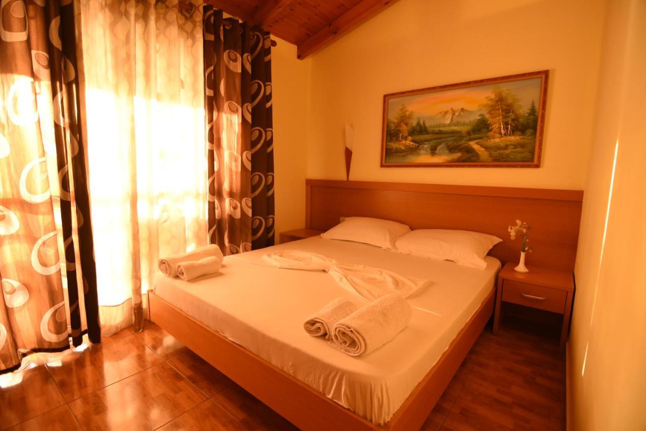 Hotel Ramosaco, Radhime, Vlore Ngoại thất bức ảnh