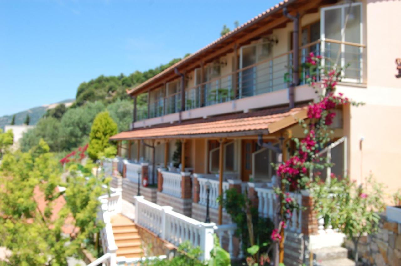 Hotel Ramosaco, Radhime, Vlore Ngoại thất bức ảnh